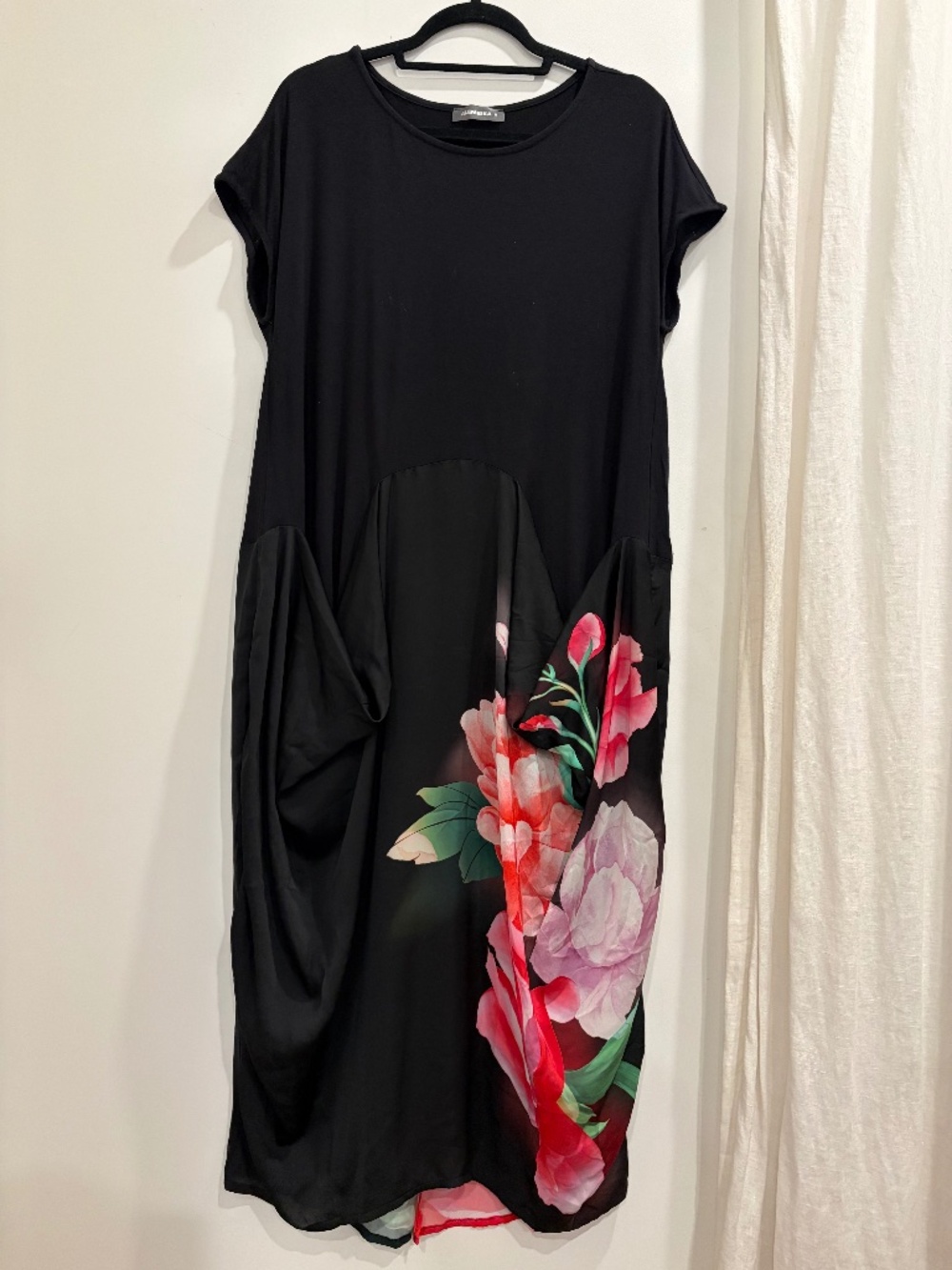 Alembika Women's Black Floral Balloon Dress (Size S)